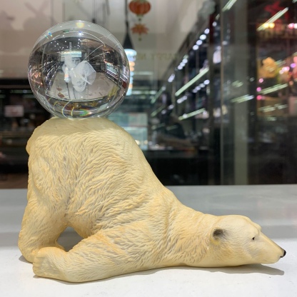 ホッキョクグマの台座