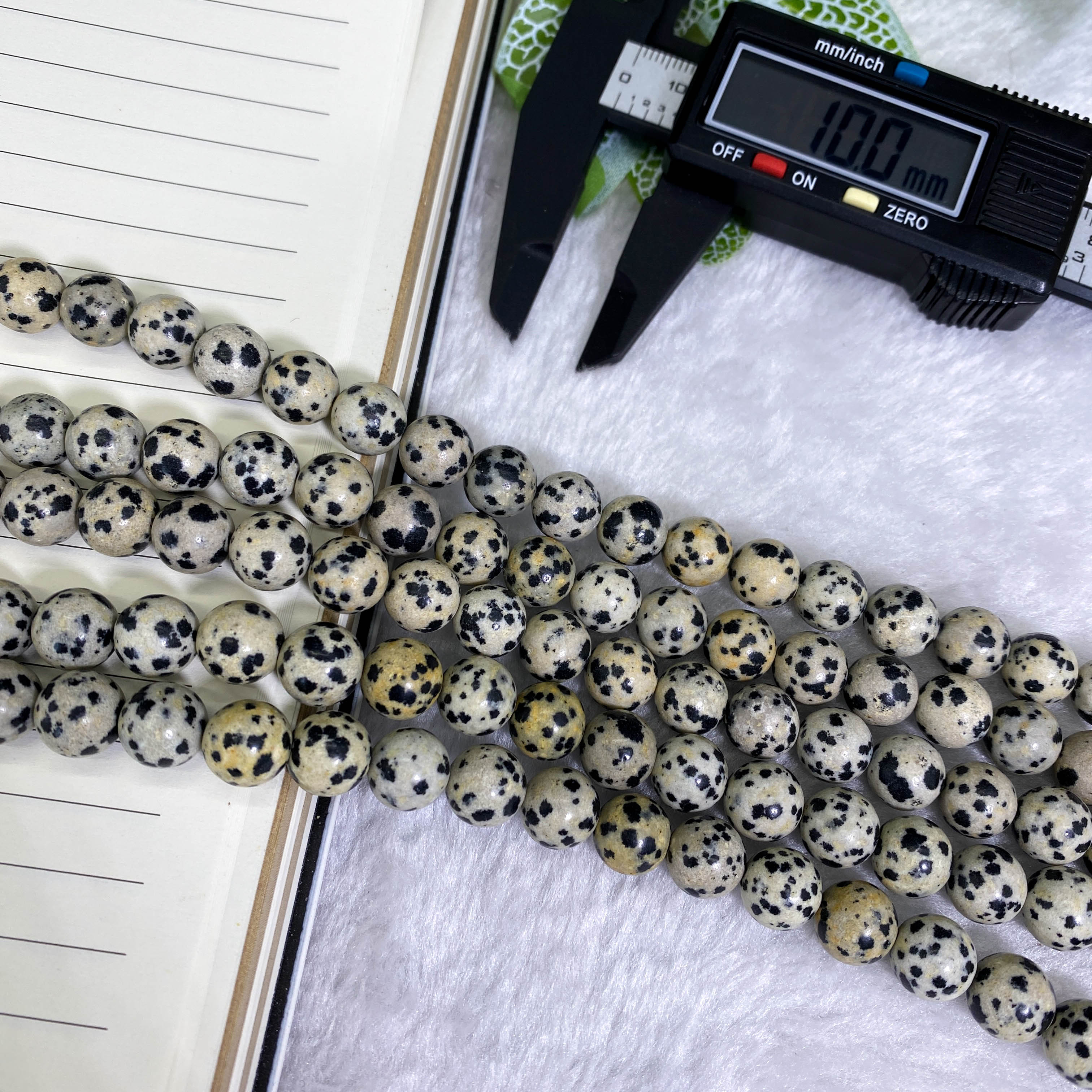 10mm DIY ダルメシアンストーンビーズ