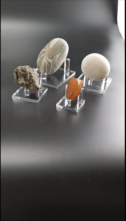 台座　アクリル