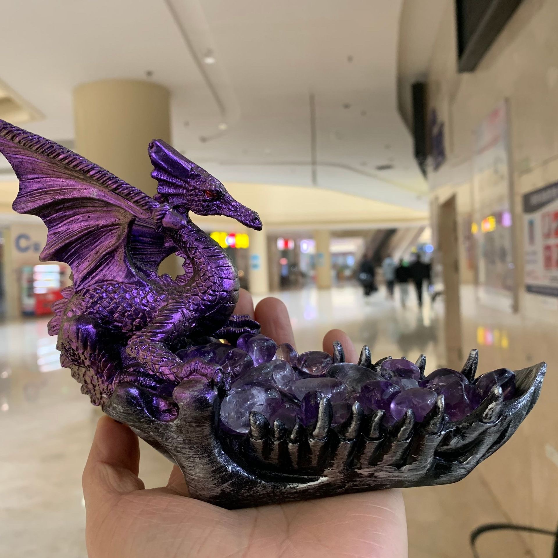 ドラコンの台座