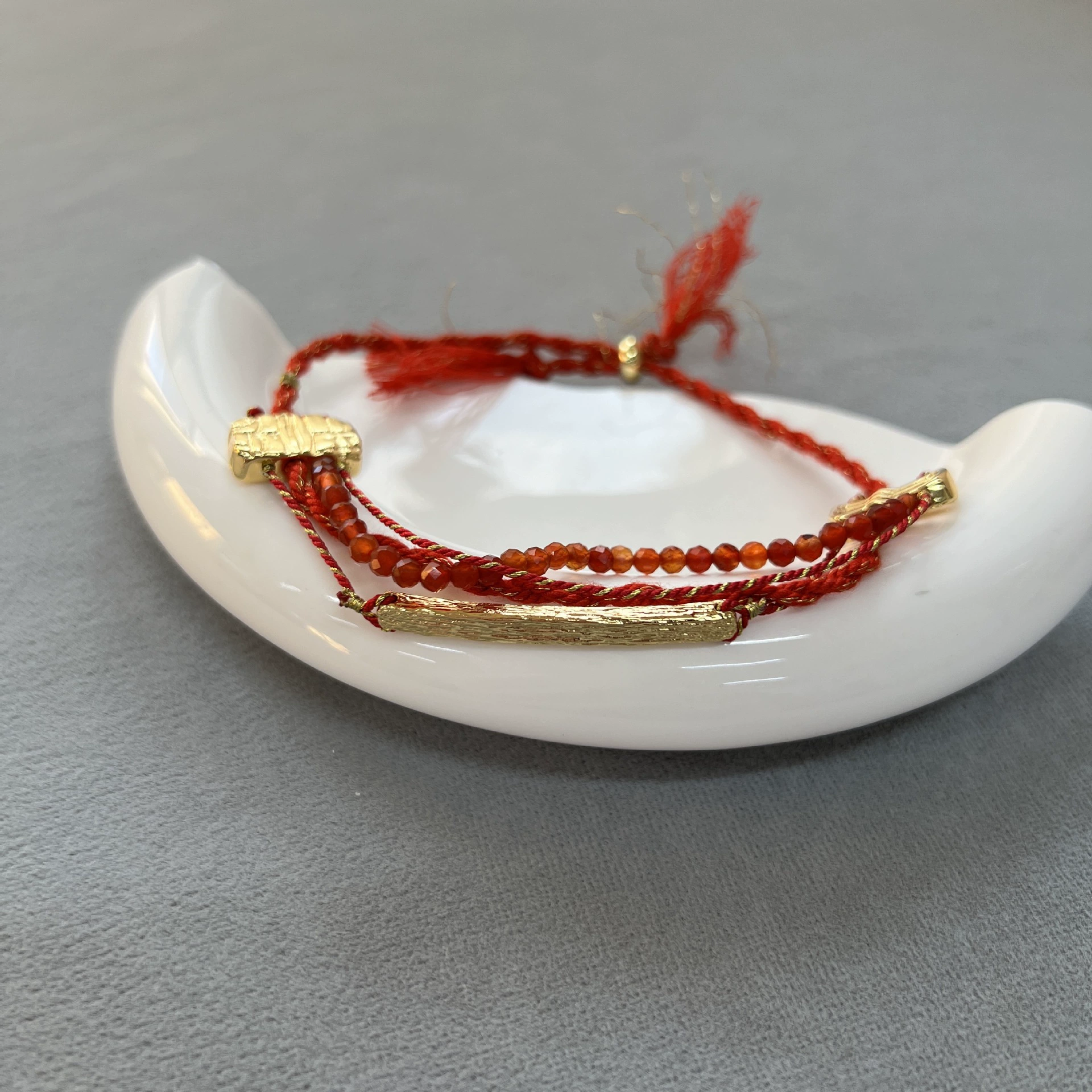 Handwoven Red Agate Beaded Red Cord Bracelet-ward off bad luck and attract good fortune，safety and prosperity