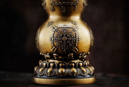 Ling Shan Magic Gourd - An Auspicious Mascot for Attracting Wealth and Protecting in Home and Office Feng Shui