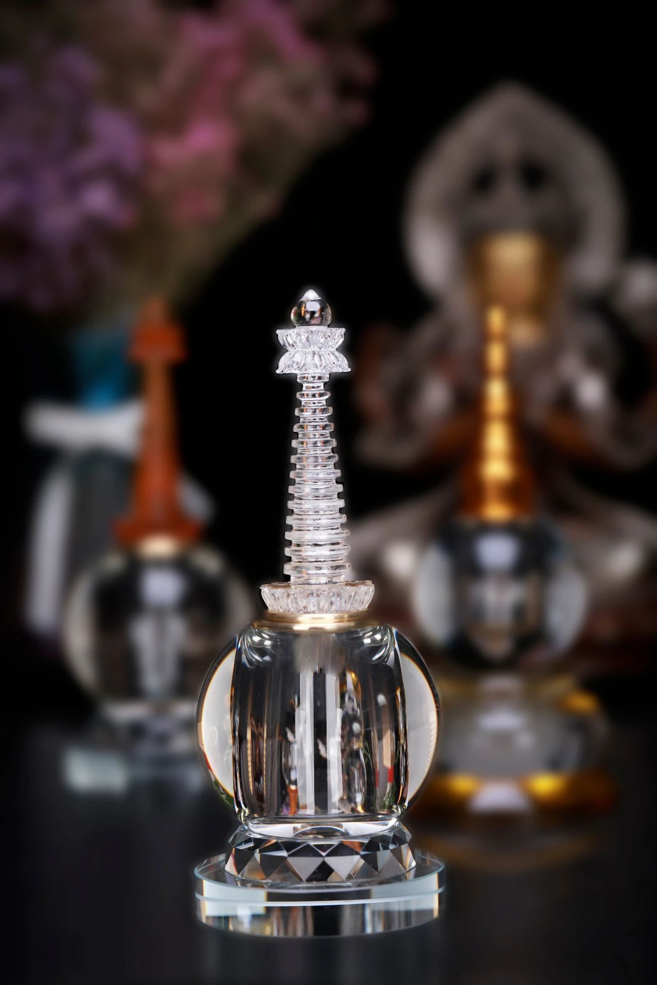 Crystal Reliquary Pagoda-Sincere devotion accelerates blessings and insight; Auspicious causes ripen, every prayer takes flight