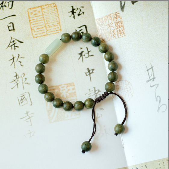 Green Sandalwood Buddha Bead Bracelet - Calm and Serene Mind