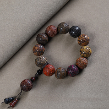 Sandalwood Bead Bracelet Carved with "招财进宝" (Attract Wealth) - Unisex Red Wood Buddhist Mala, Handmade for Luck & Prosperity