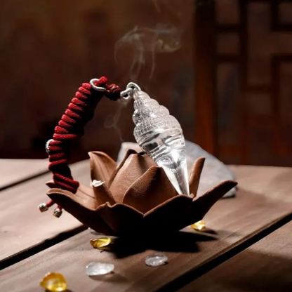 Right-Spiral White Crystal Conch Shell-Bringing forth fame, prosperity, auspiciousness, and the fulfillment of wishes