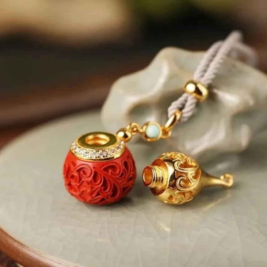 Golden Light Hulu-Bring ​continuous blessings, dual prosperity (wealth and status)