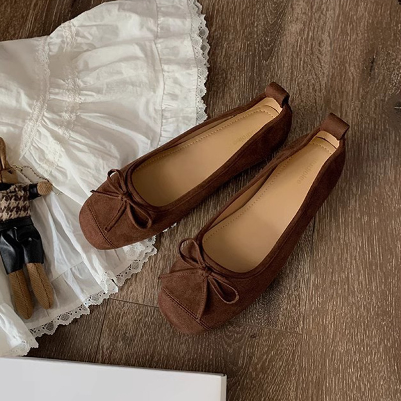 葡萄妈芭蕾风蝴蝶结方圆头柔软绒面浅口单鞋女玛丽珍四季红色平底