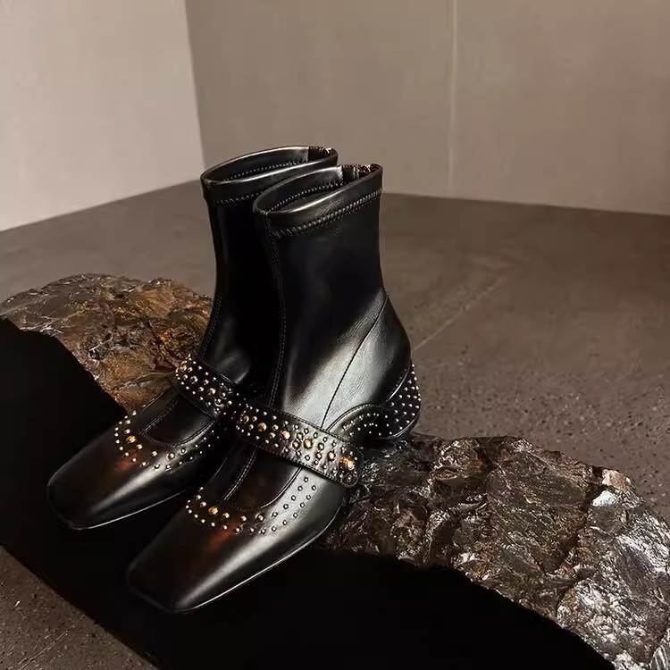 PANDA EYES时尚百搭新款方头铆钉后拉链中高筒弹力长靴女瘦瘦短靴