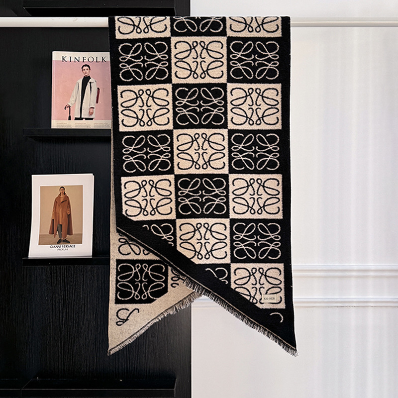 新款羊绒围巾时尚百搭潮流格子条纹大牌感冬季保暖披肩围脖