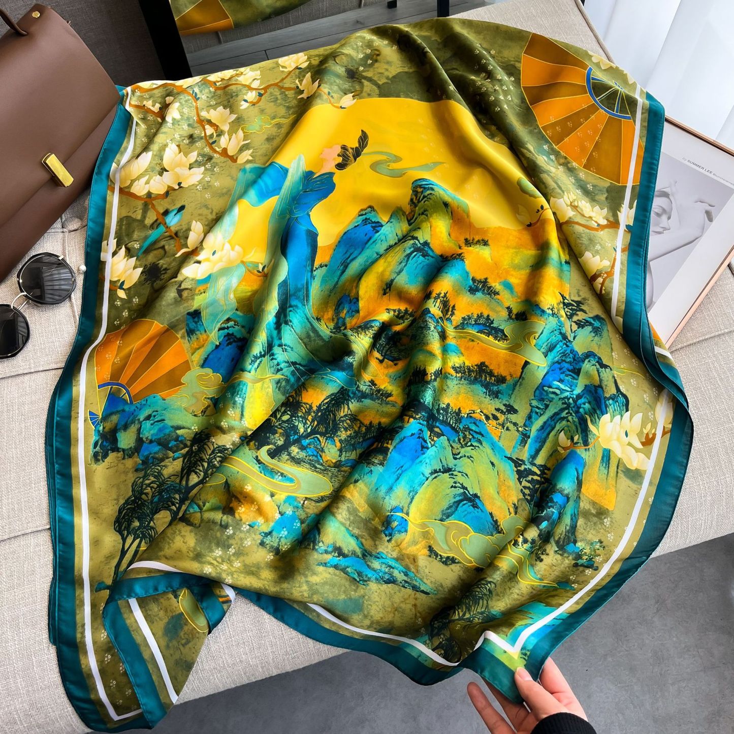 真丝丝巾女丽景锻丝巾韩版简约百搭沙滩巾外搭旅游披肩印花