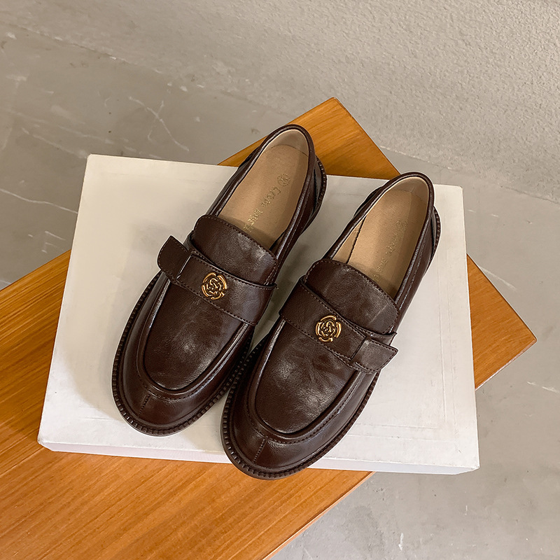 英伦风乐福鞋新款山茶花一脚蹬休闲单鞋厚底复古黑色小皮鞋