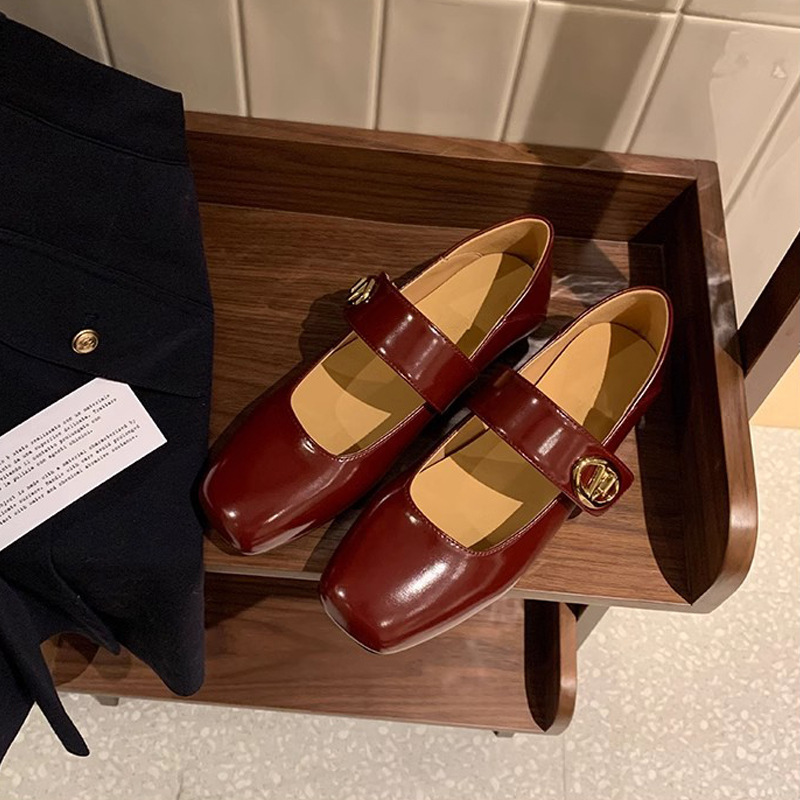 葡萄妈秋季新款法式复古方头一字带魔术贴玛丽珍浅口平底单鞋女