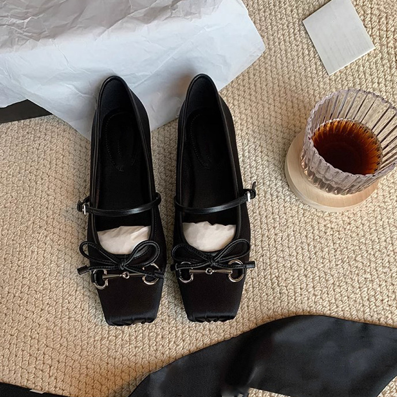 葡萄妈studiolee 法式少女蝴蝶结一字带百搭猪鼻子玛丽珍单鞋女