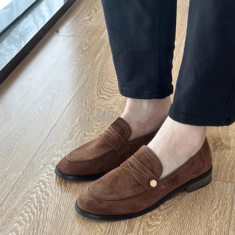 现货秒发！葡妈妈复古英伦风绒面百搭小金扣乐福鞋女粗跟圆头一脚蹬单鞋