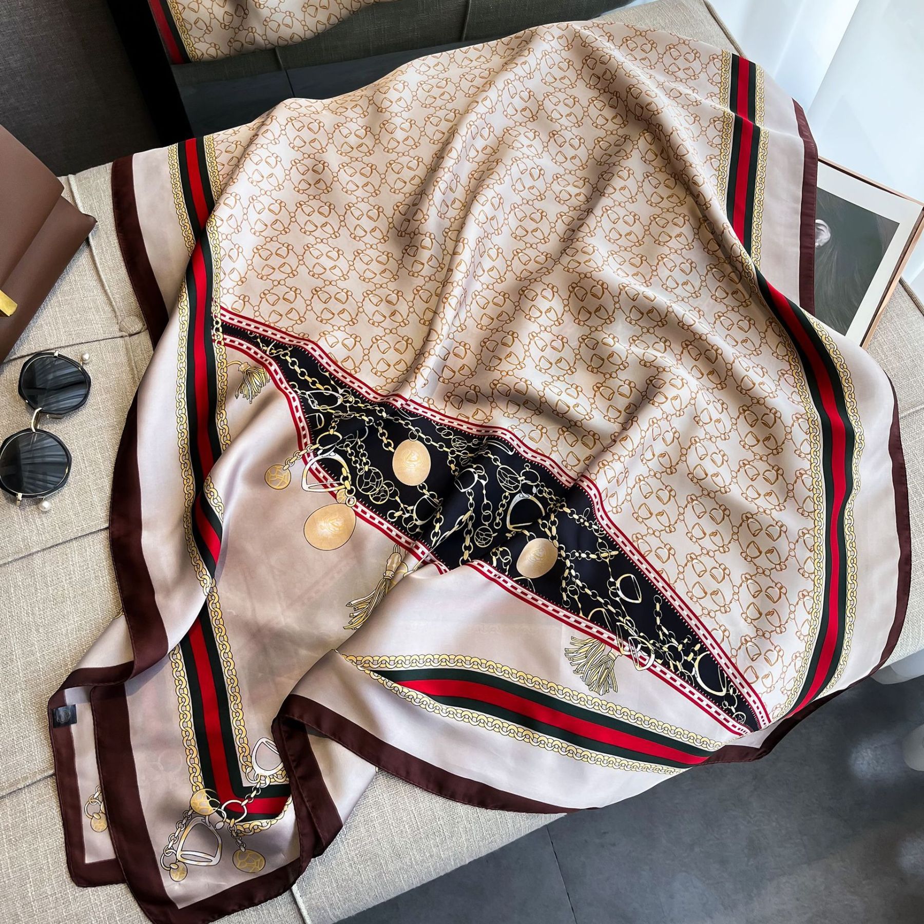 真丝丝巾女丽景锻丝巾韩版简约百搭沙滩巾外搭旅游披肩印花