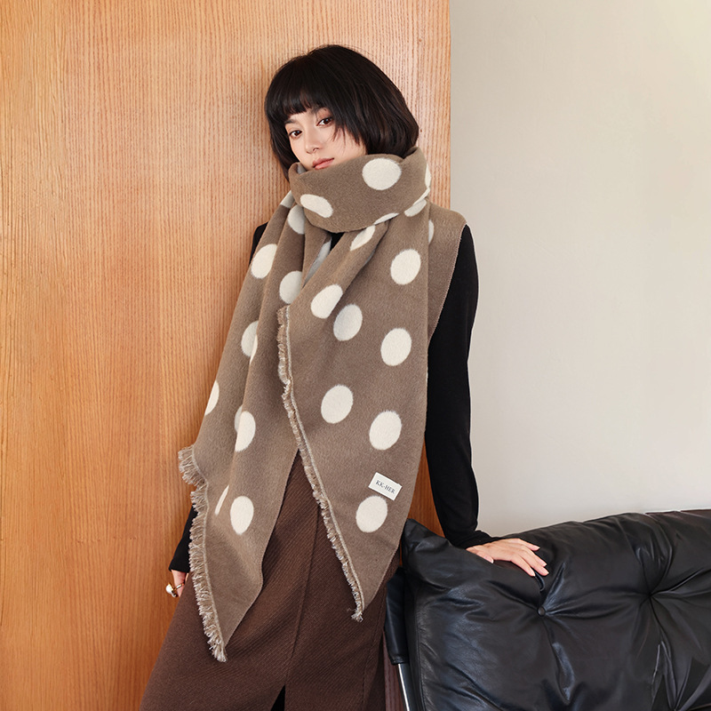 波点羊绒流苏围巾斗篷披肩韩版可爱围巾披风