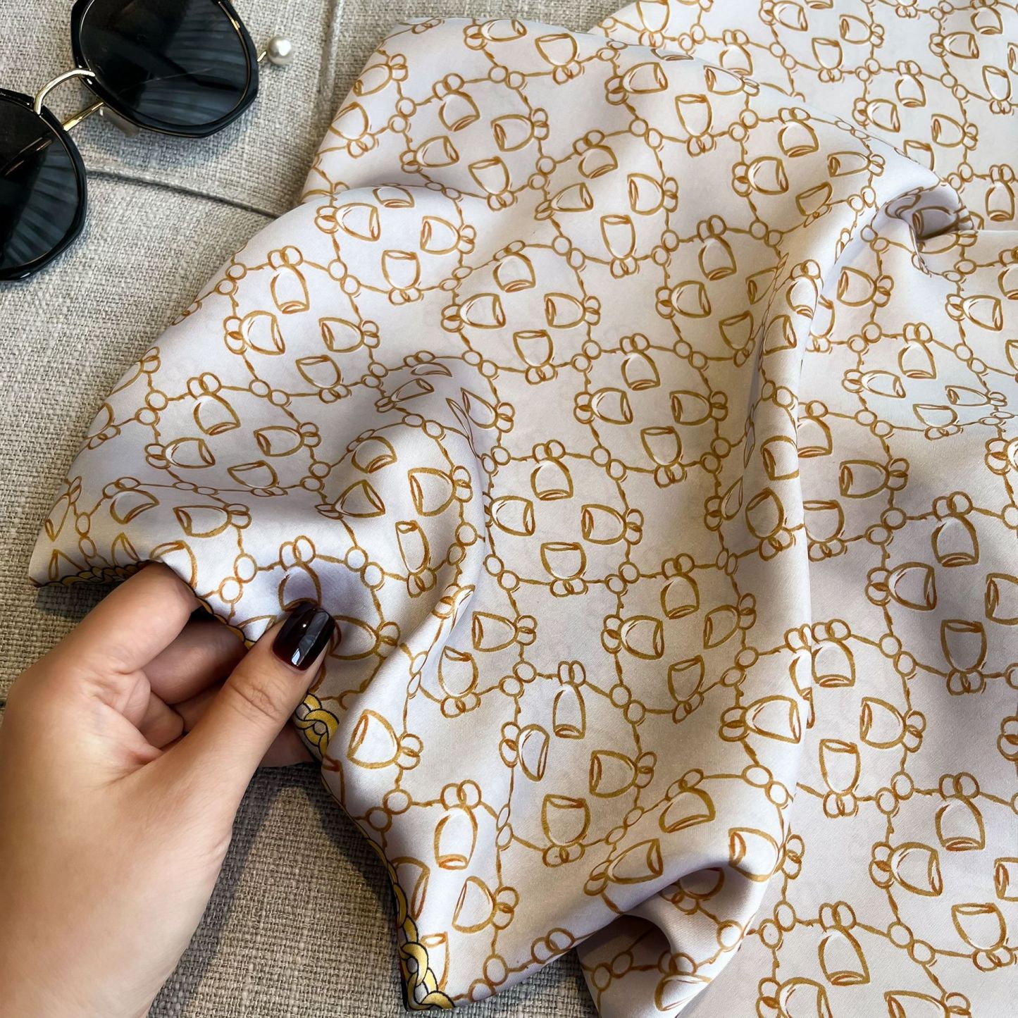 真丝丝巾女丽景锻丝巾韩版简约百搭沙滩巾外搭旅游披肩印花