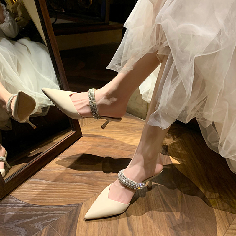 葡萄妈同款一字带水钻V口尖头高跟凉鞋黑色性感包头半拖女鞋