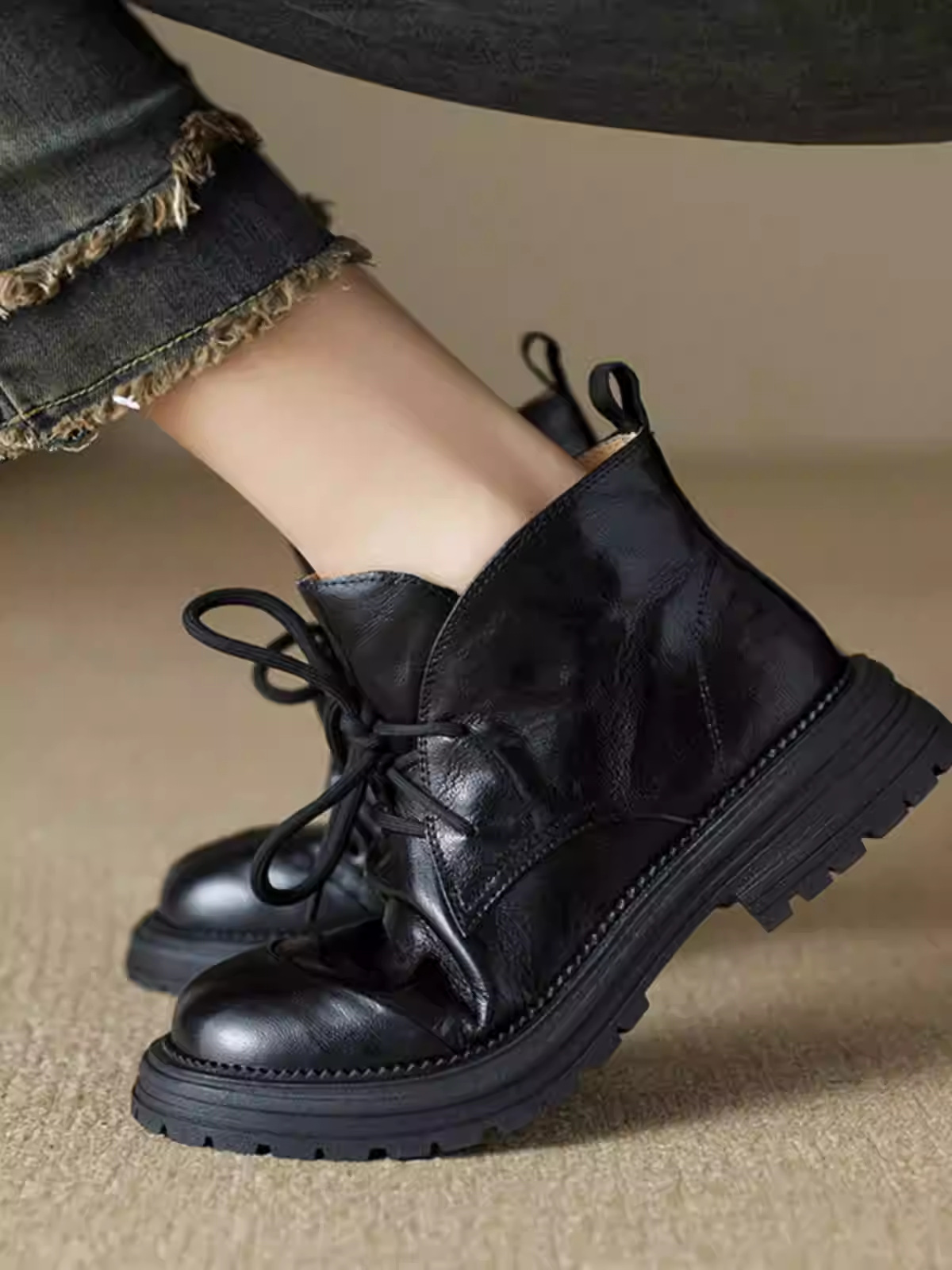 時尚簡約款小个子复古抓纹软皮系带厚底短筒马丁靴女2025秋冬新款单靴显瘦短女靴