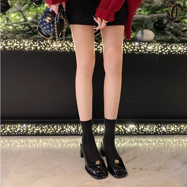 葡萄妈同款 精致山茶花方圆头粗跟增高一脚蹬乐福小皮鞋冬季单鞋