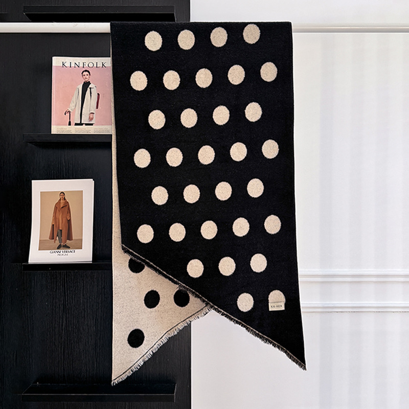 波点羊绒流苏围巾斗篷披肩韩版可爱围巾披风