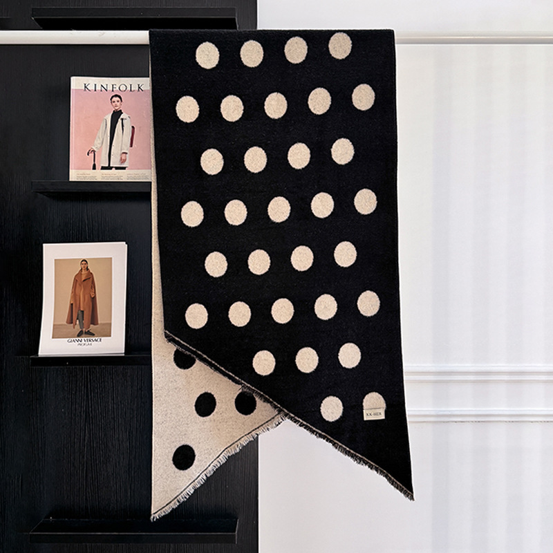 波点羊绒流苏围巾斗篷披肩韩版可爱围巾披风