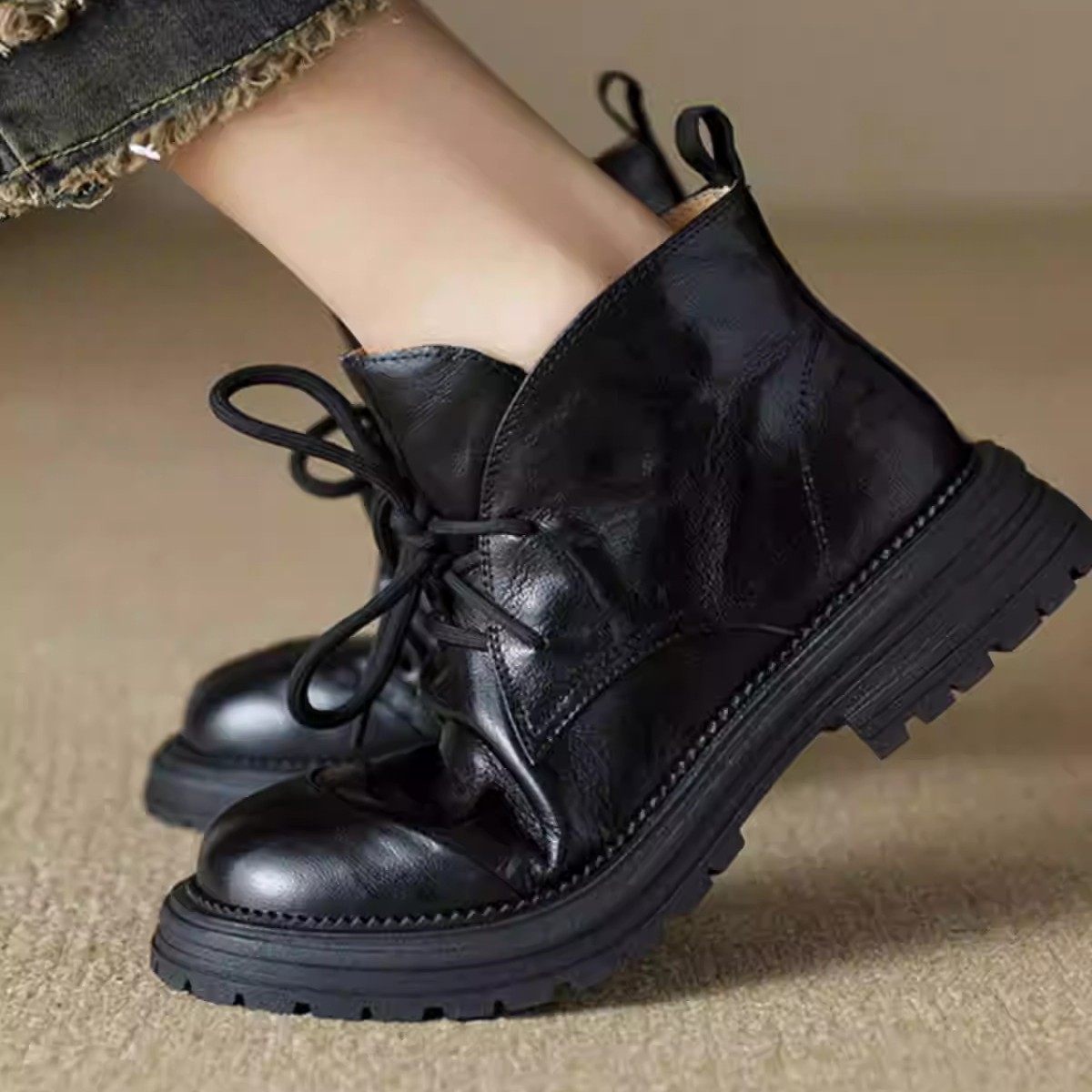 時尚簡約款小个子复古抓纹软皮系带厚底短筒马丁靴女2025秋冬新款单靴显瘦短女靴