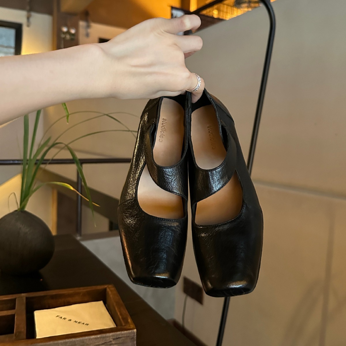 现货秒发！葡萄妈同款鞋高阶质感马皮方头粗跟软面高跟芭蕾单鞋女