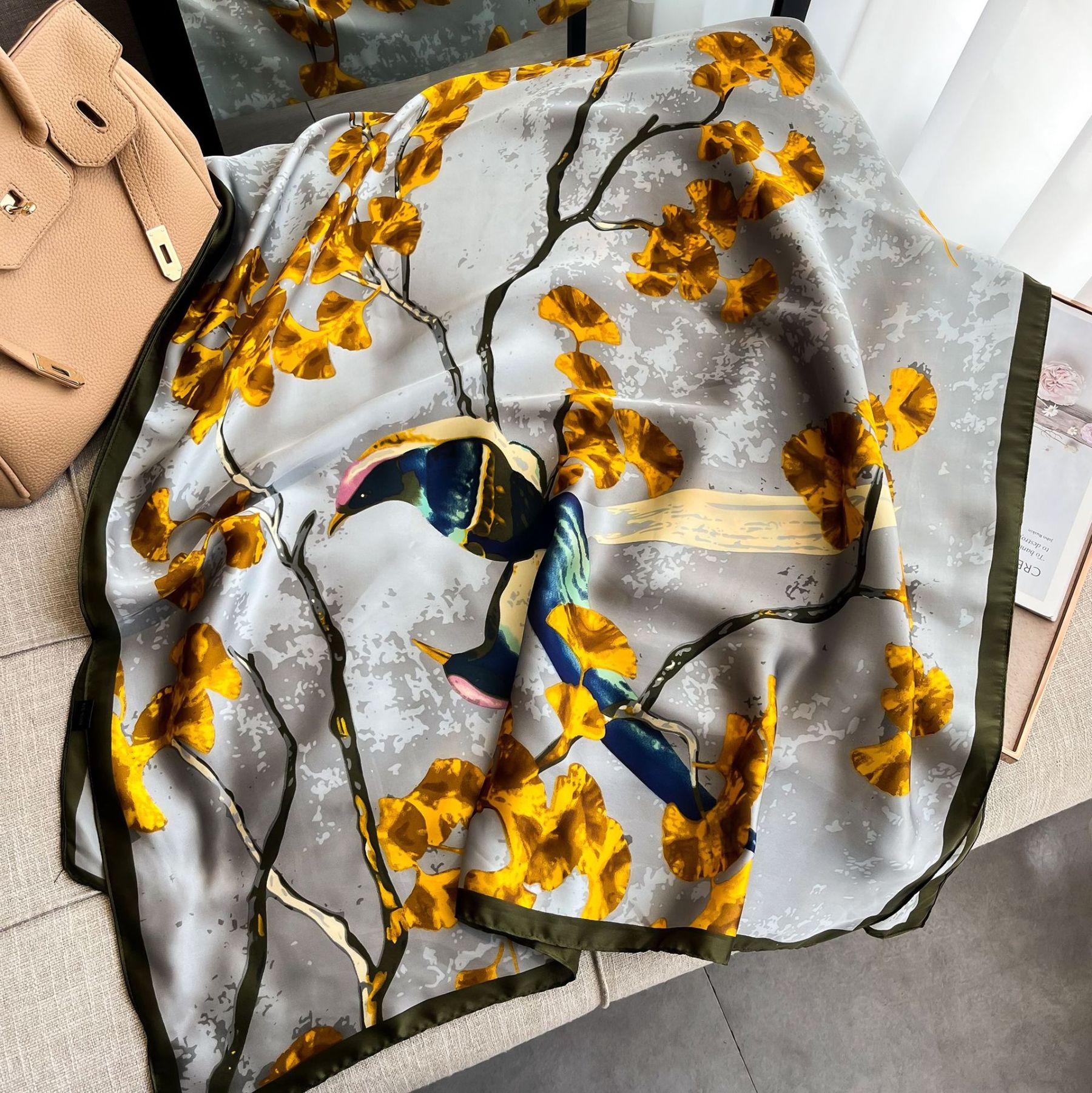 真丝丝巾女丽景锻丝巾韩版简约百搭沙滩巾外搭旅游披肩印花