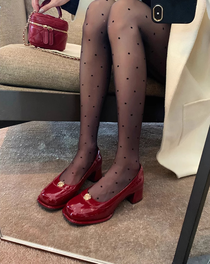 葡萄妈同款 精致山茶花方圆头粗跟增高一脚蹬乐福小皮鞋冬季单鞋