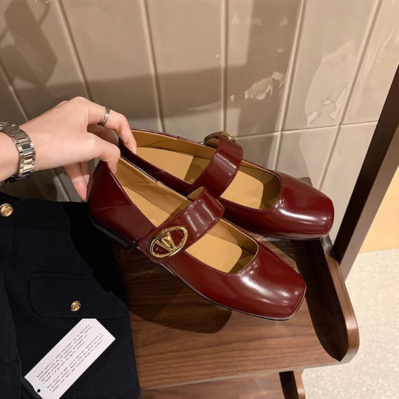 葡萄妈秋季新款法式复古方头一字带魔术贴玛丽珍浅口平底单鞋女