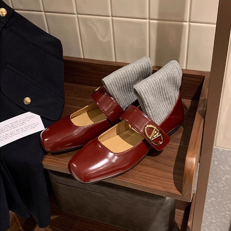 葡萄妈秋季新款法式复古方头一字带魔术贴玛丽珍浅口平底单鞋女