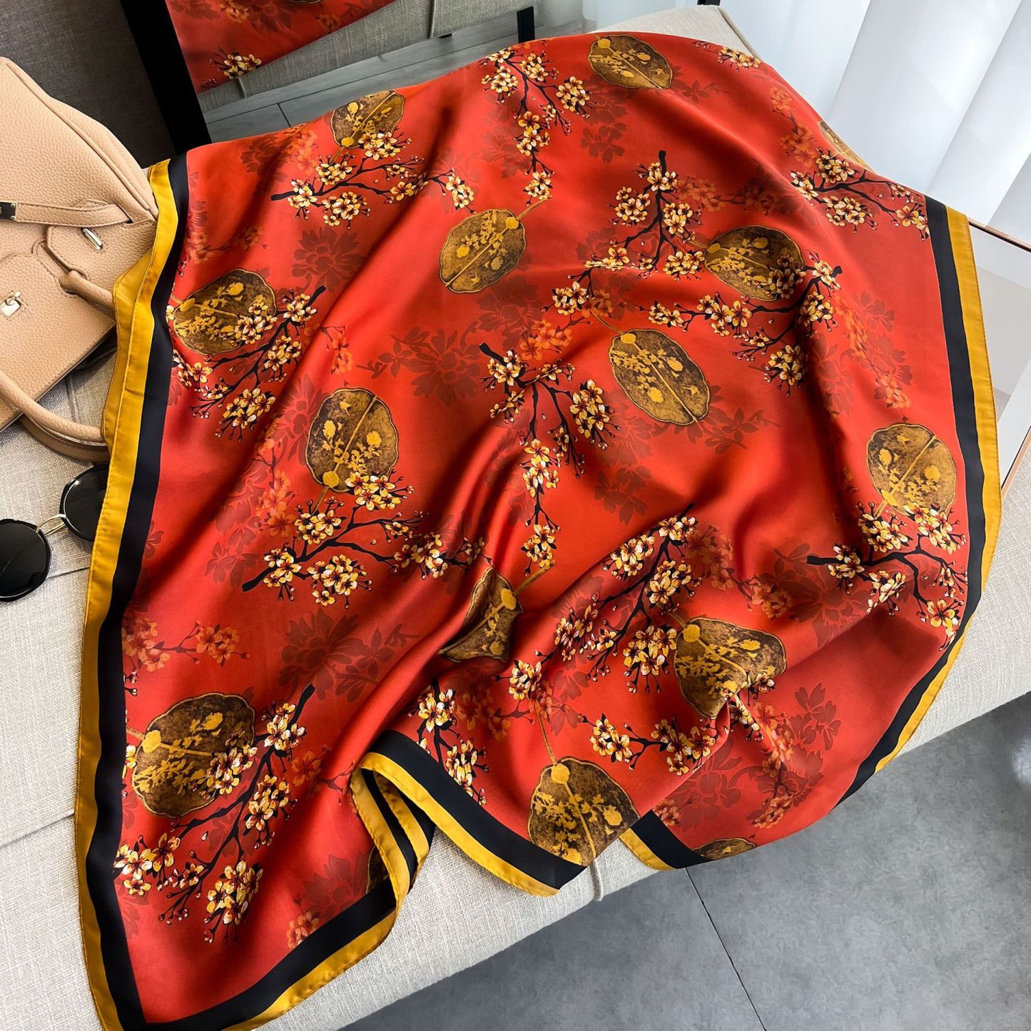 真丝丝巾女丽景锻丝巾韩版简约百搭沙滩巾外搭旅游披肩印花