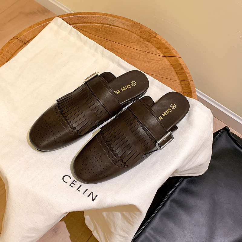 雕花流苏包头穆勒半拖鞋女外穿春夏复古一脚蹬懒人小皮鞋平底