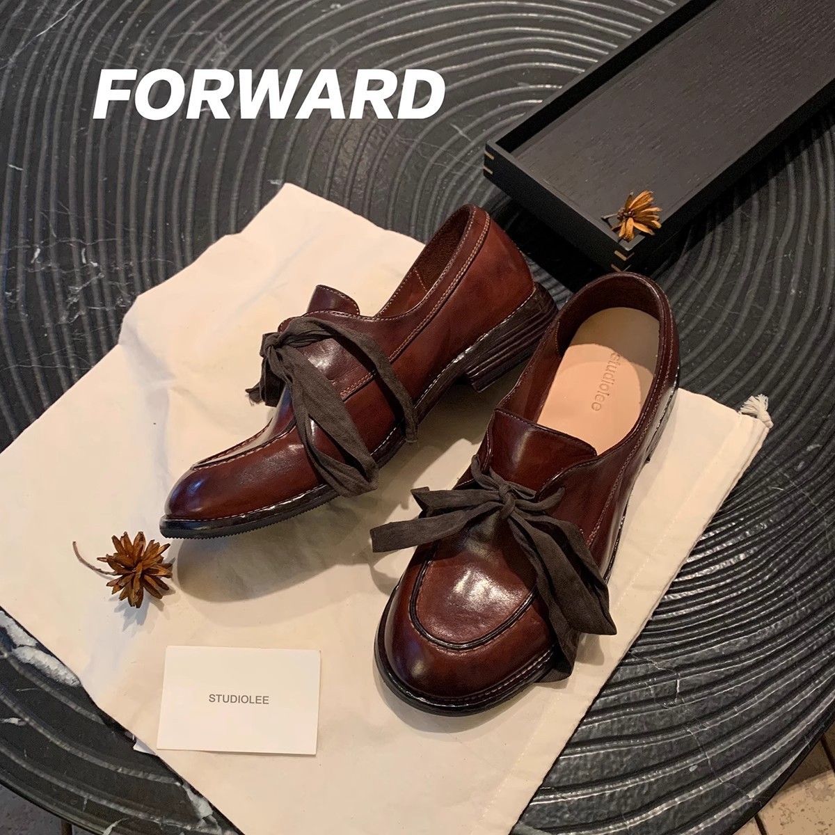 葡萄妈studiolee 高货全马皮复古百搭系带蝴蝶结粗跟乐福鞋女秋冬