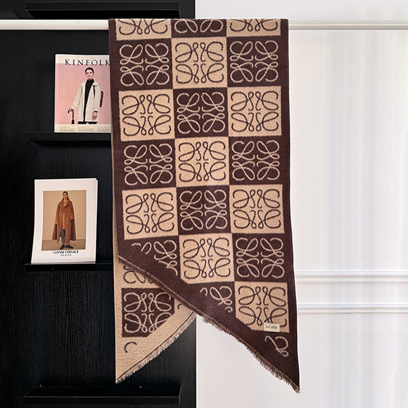 新款羊绒围巾时尚百搭潮流格子条纹大牌感冬季保暖披肩围脖