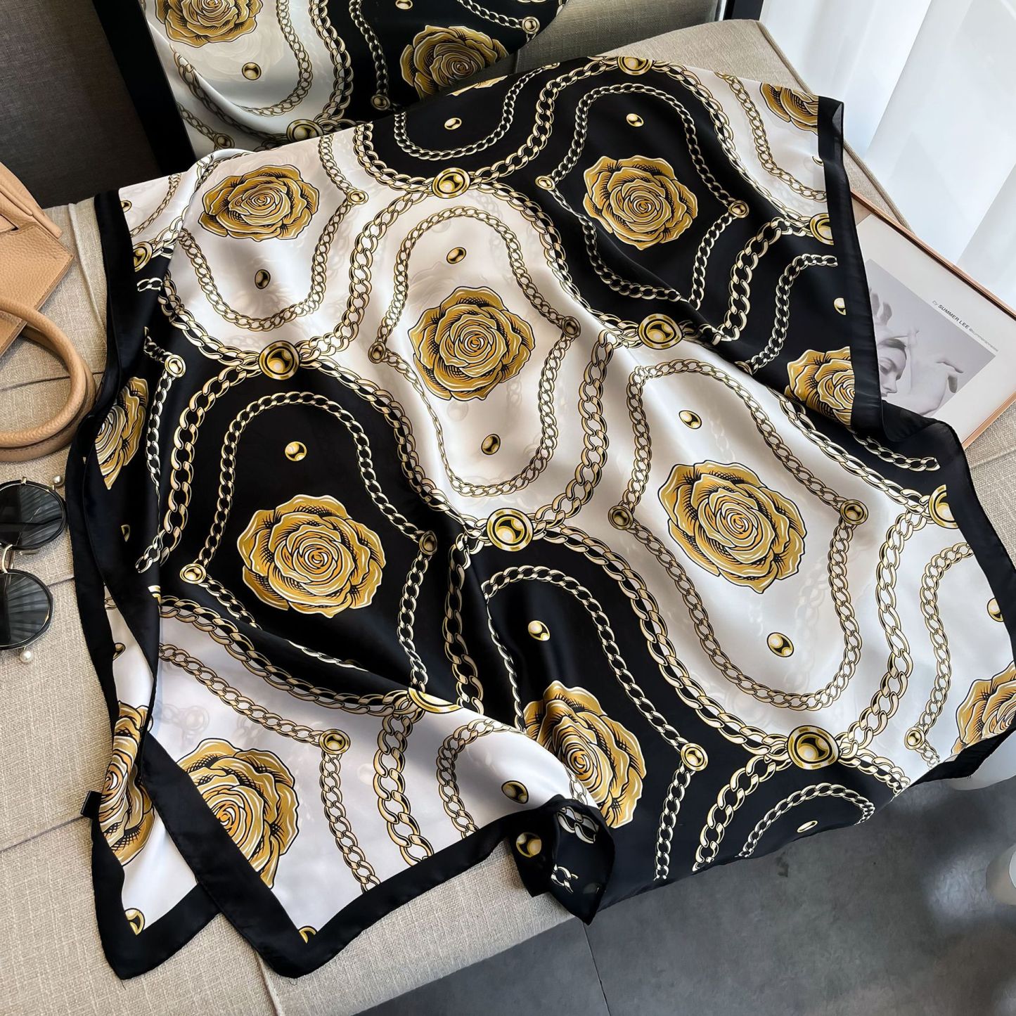 真丝丝巾女丽景锻丝巾韩版简约百搭沙滩巾外搭旅游披肩印花