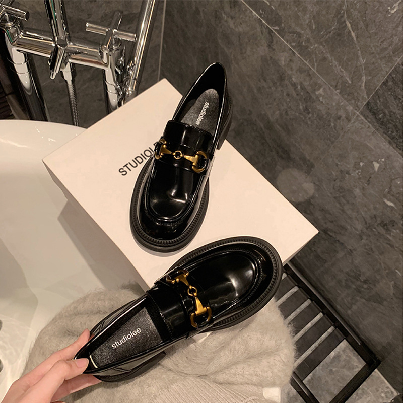 春季新款英伦复古金属扣乐福鞋真皮圆头浅口黑色小皮鞋