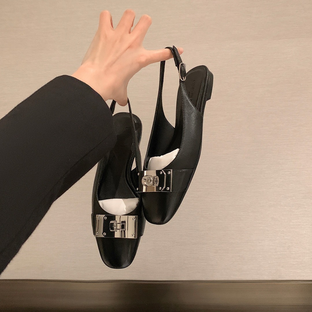 现货秒发！苏茵茵同款鞋方头羊皮kel*锁扣包头后空平底凉鞋女通勤