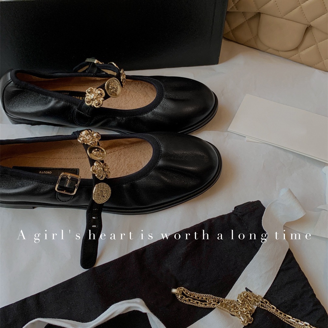 现货秒发！苏茵茵同款鞋超软羊皮徽章扣玛丽珍芭蕾鞋女奶奶平底单鞋