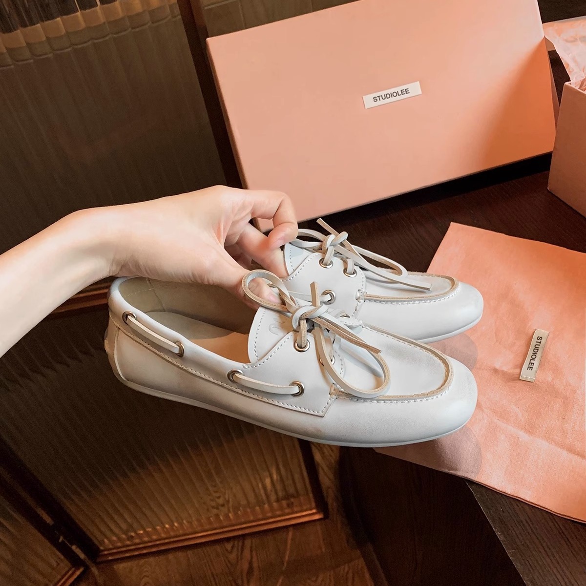 苏茵茵 真皮蝴蝶结小皮鞋新款圆头一脚蹬乐福鞋女单鞋搽色复古软皮豆豆鞋平底单鞋