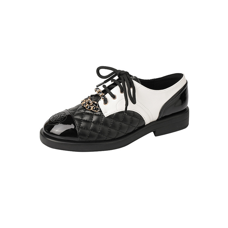 小香风菱格平底单鞋女2024春秋新款山茶花链条拼色英伦小皮鞋