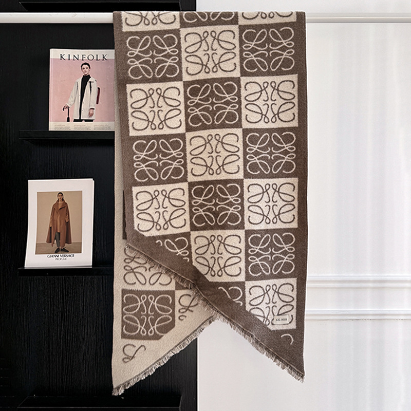 新款羊绒围巾时尚百搭潮流格子条纹大牌感冬季保暖披肩围脖