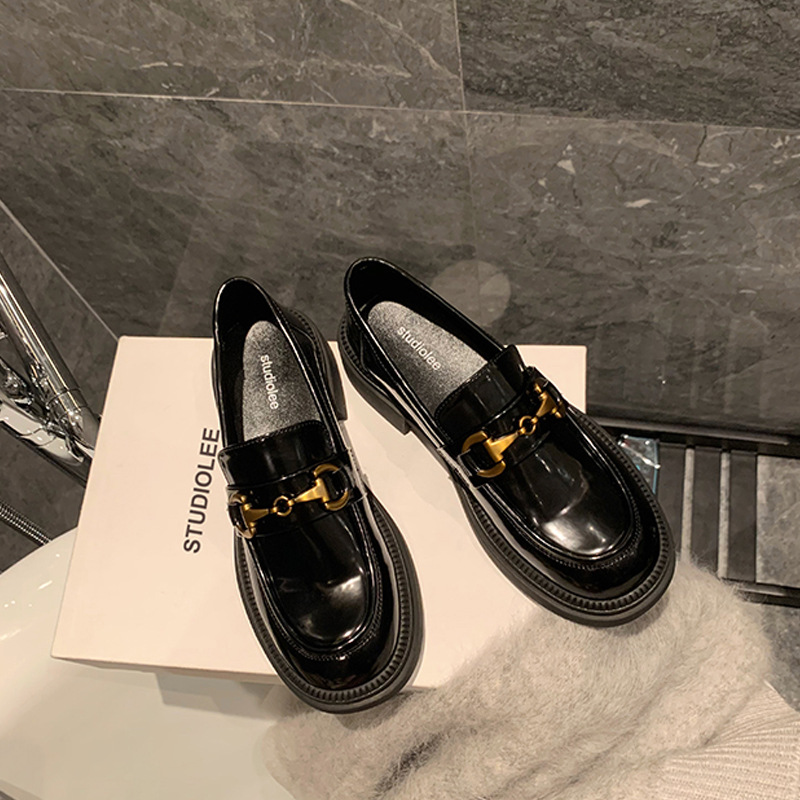 春季新款英伦复古金属扣乐福鞋真皮圆头浅口黑色小皮鞋