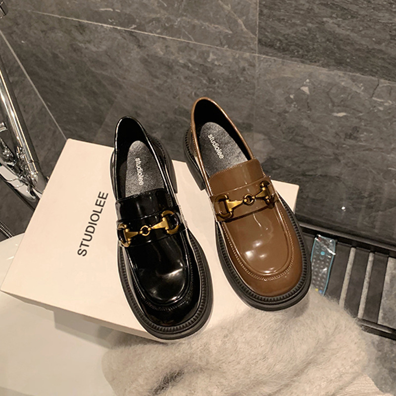 春季新款英伦复古金属扣乐福鞋真皮圆头浅口黑色小皮鞋