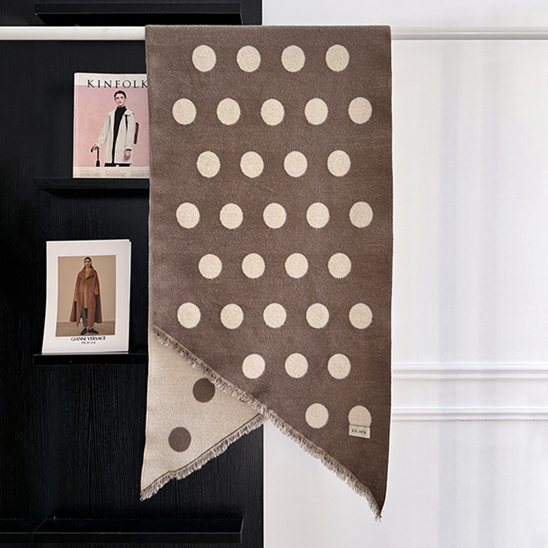 波点羊绒流苏围巾斗篷披肩韩版可爱围巾披风