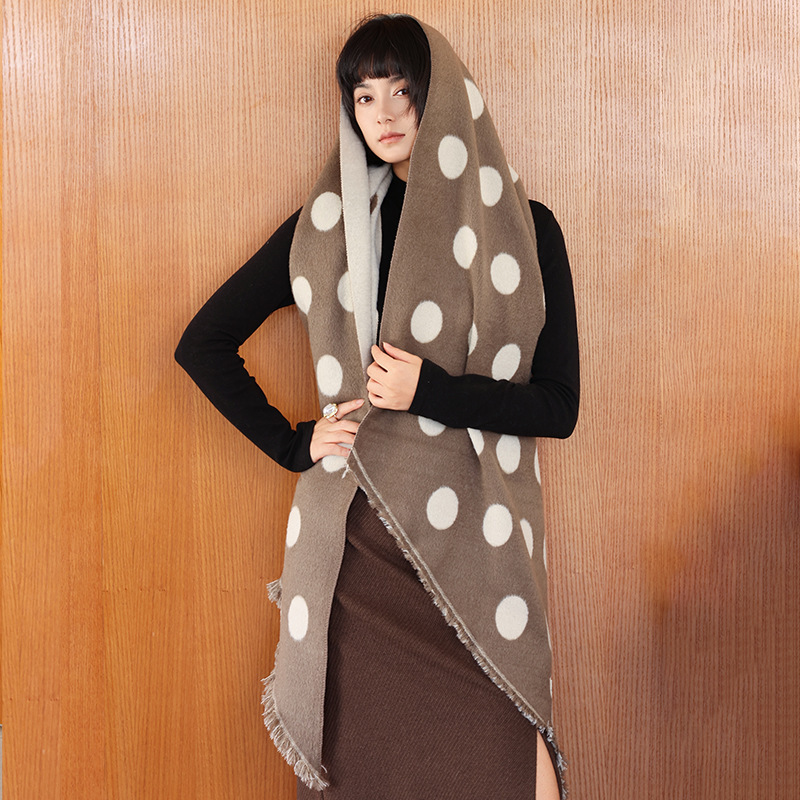 波点羊绒流苏围巾斗篷披肩韩版可爱围巾披风