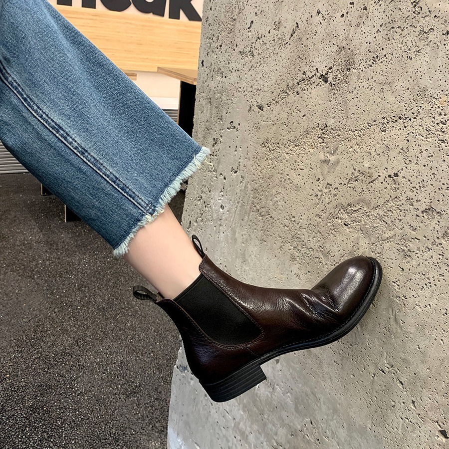 葡萄妈同款鞋意式风情褶皱时髦低筒切尔西秋冬季短靴女