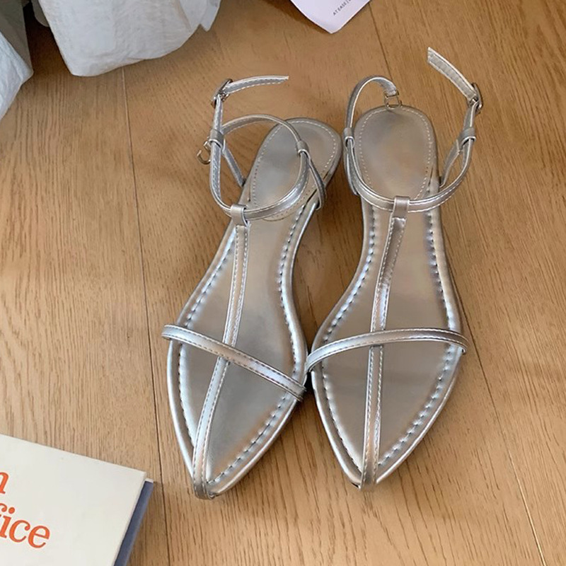 葡萄妈夏季新款气质坡跟尖头个性高跟鞋一字细带露趾搭扣凉鞋女